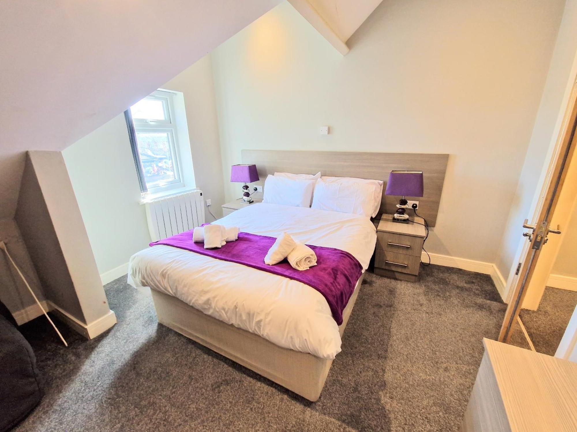 Central Reading Modern 3Br Flat - Walk To Station And High Street Екстер'єр фото